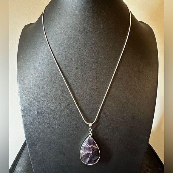 SALE! Purple "dream amethyst" faceted stone necklace! - Picture 1 of 7
